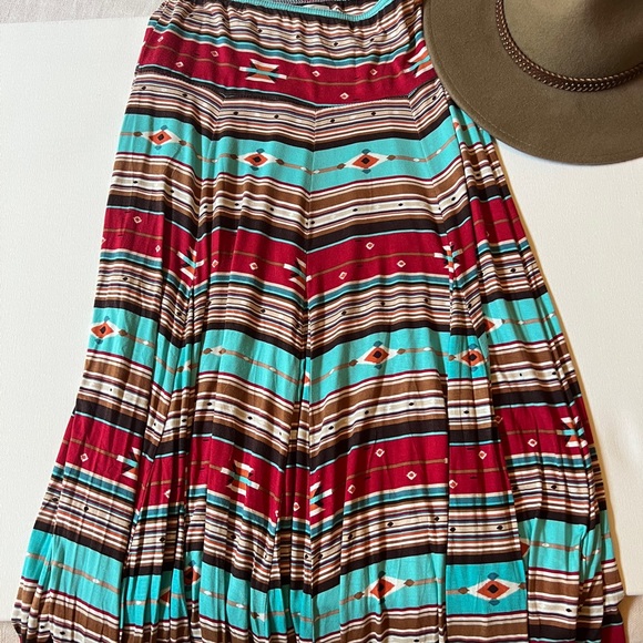 Rancho Estancia Southwest Maxi Skirt - Picture 3 of 4
